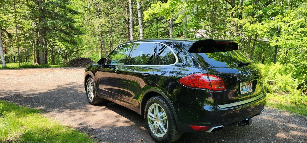 2013 Porsche 958 Cayenne S - Image 26 of 31