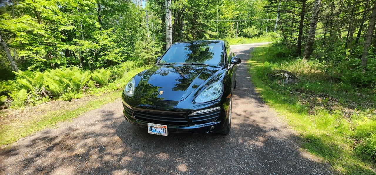 2013 Porsche 958 Cayenne S - Image 3 of 31