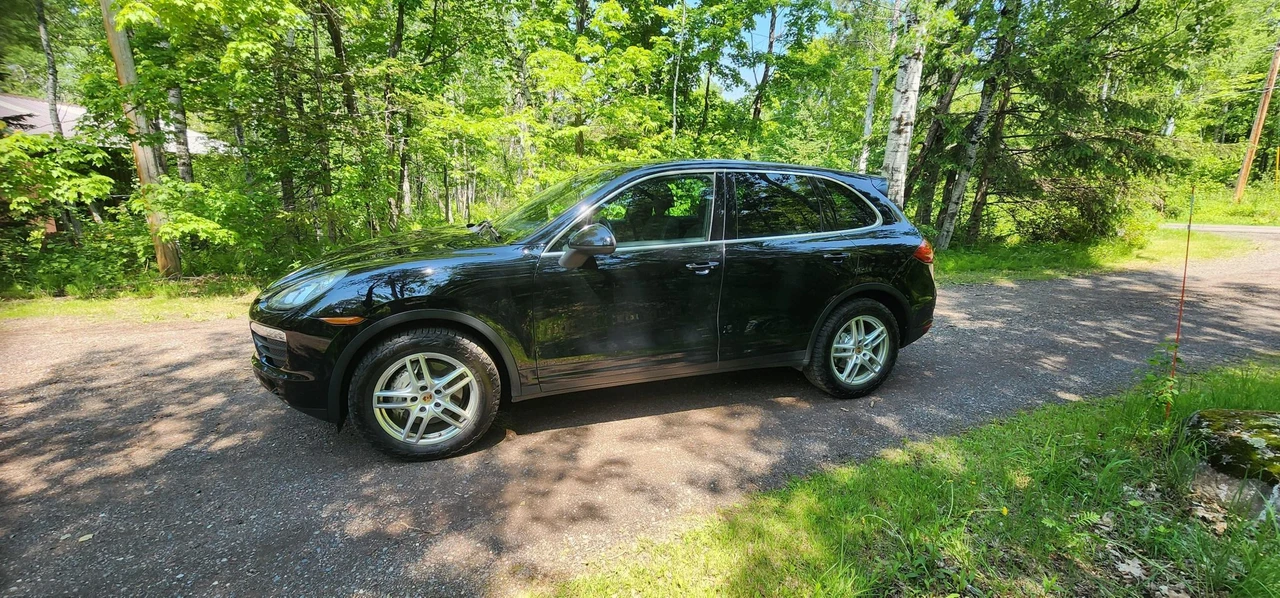 2013 Porsche 958 Cayenne S - Image 28 of 31