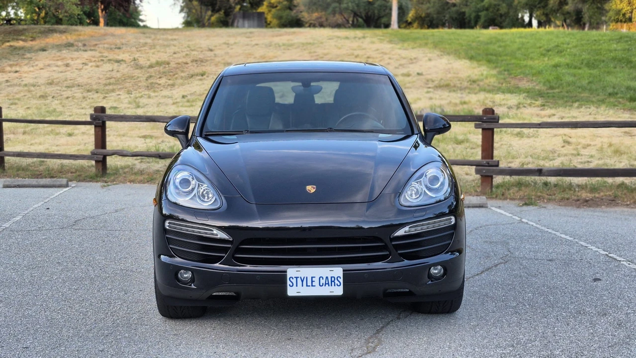 2013 Porsche 958 Cayenne S - Image 13 of 31