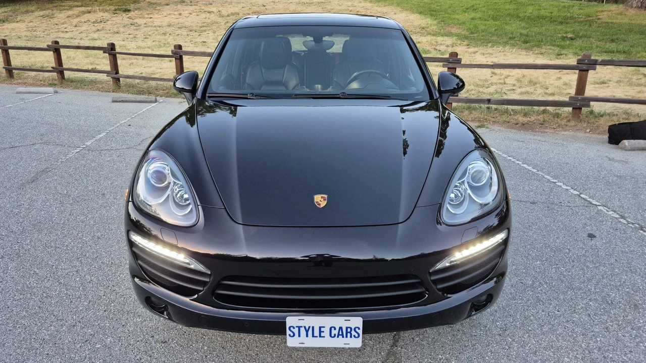 2013 Porsche 958 Cayenne S - Image 15 of 31
