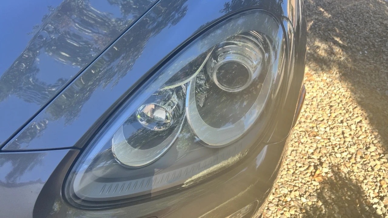 2013 Porsche 958 Cayenne S - Image 12 of 21