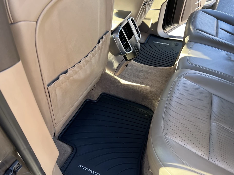 2013 Porsche 958 Cayenne S - Image 17 of 21