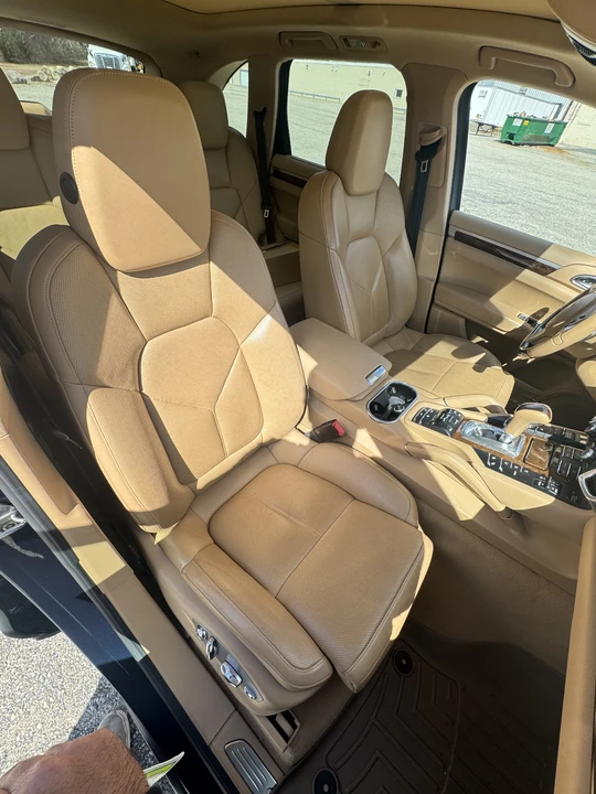 2013 Porsche 958 Cayenne S - Image 16 of 21