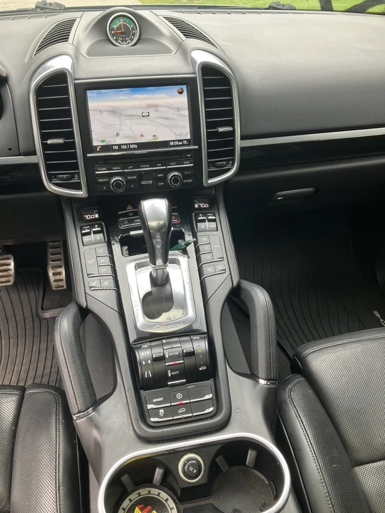 2013 Porsche 958 Cayenne S - Image 5 of 26