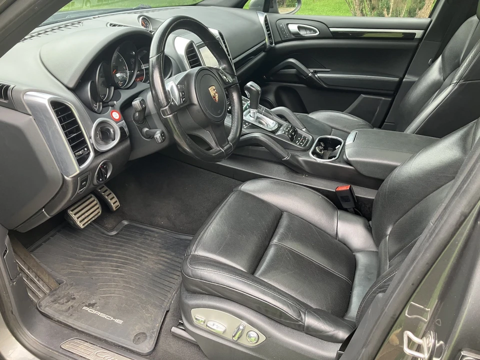 2013 Porsche 958 Cayenne S - Image 7 of 26