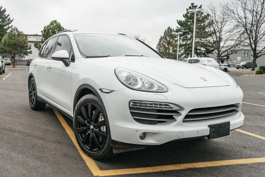 2013 Porsche 958 Cayenne S - Image 11 of 31