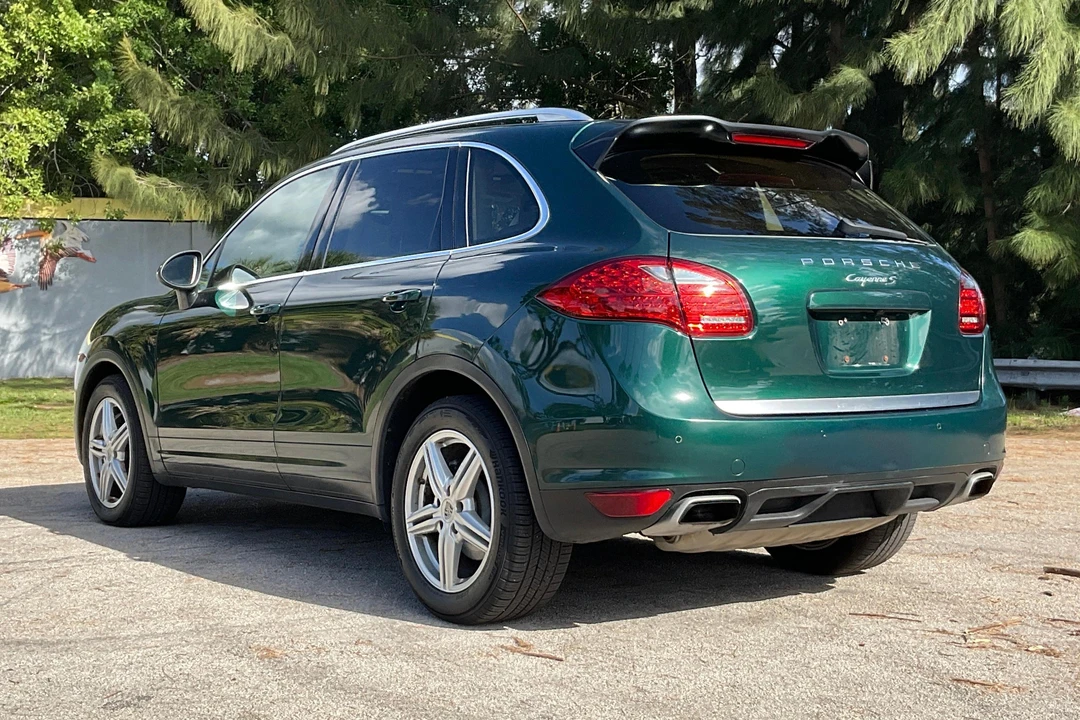 2013 Porsche 958 Cayenne S - Image 4 of 31