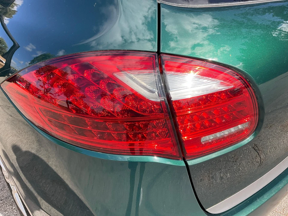 2013 Porsche 958 Cayenne S - Image 11 of 31