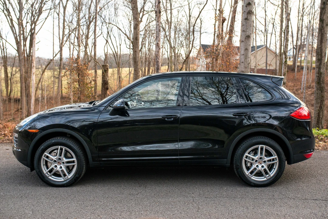 2013 Porsche 958 Cayenne S - Image 6 of 31