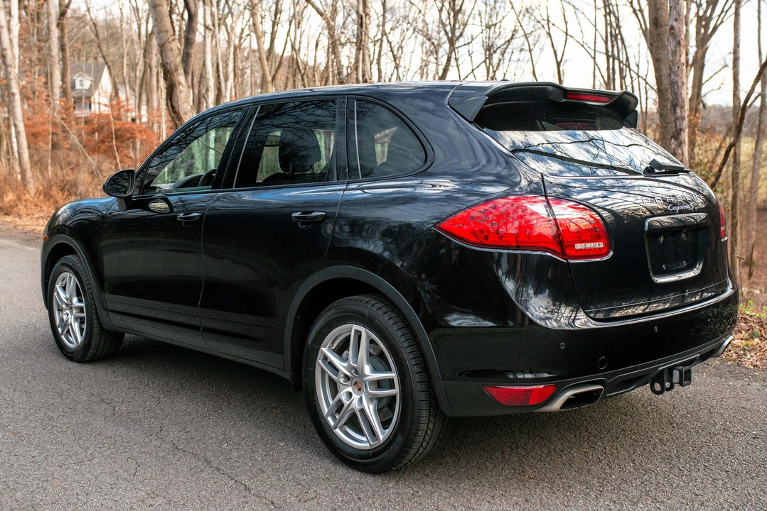 2013 Porsche 958 Cayenne S - Image 7 of 31