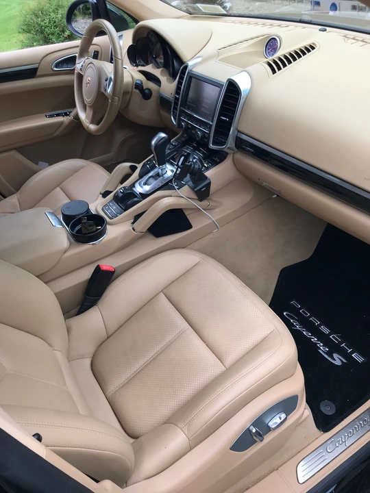 2013 Porsche 958 Cayenne S - Image 9 of 12