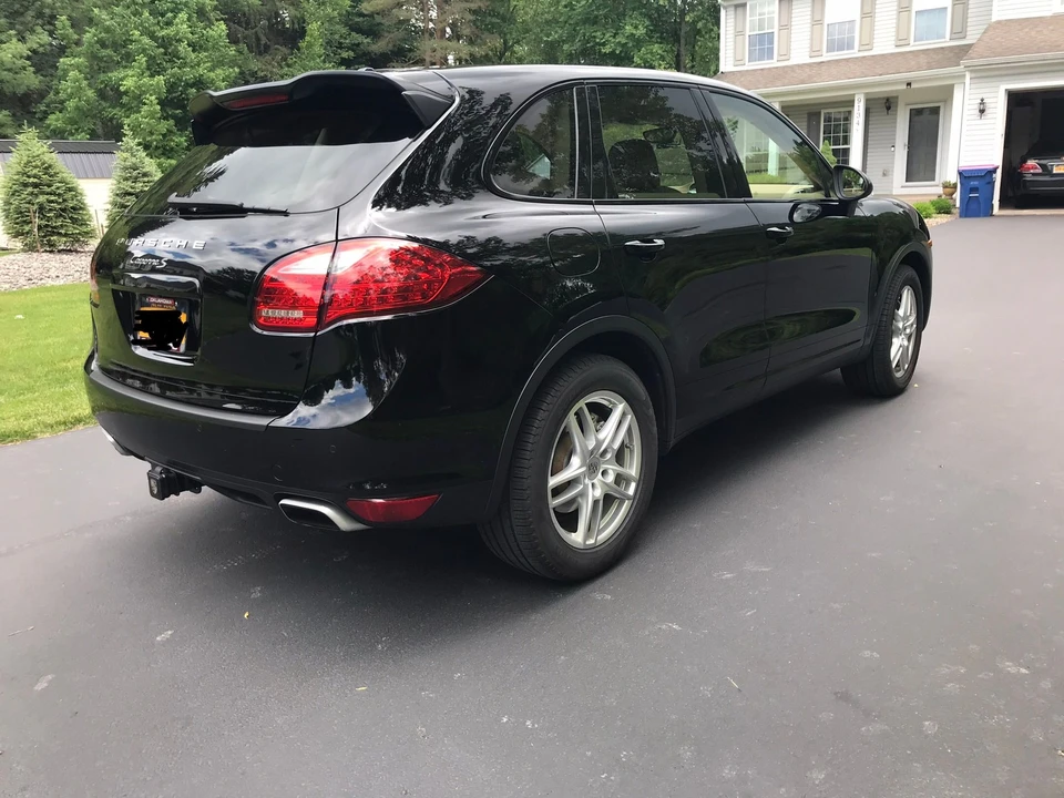 2013 Porsche 958 Cayenne S - Image 4 of 12