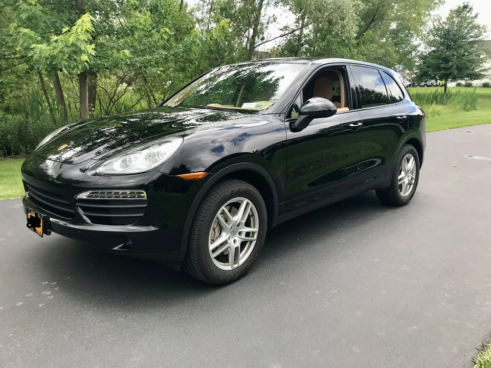 2013 Porsche 958 Cayenne S - Image 7 of 11
