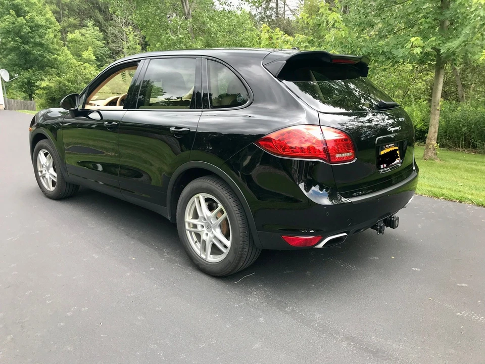 2013 Porsche 958 Cayenne S - Image 5 of 11