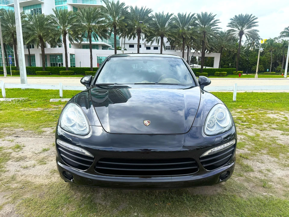 2013 Porsche 958 Cayenne S - Image 8 of 31