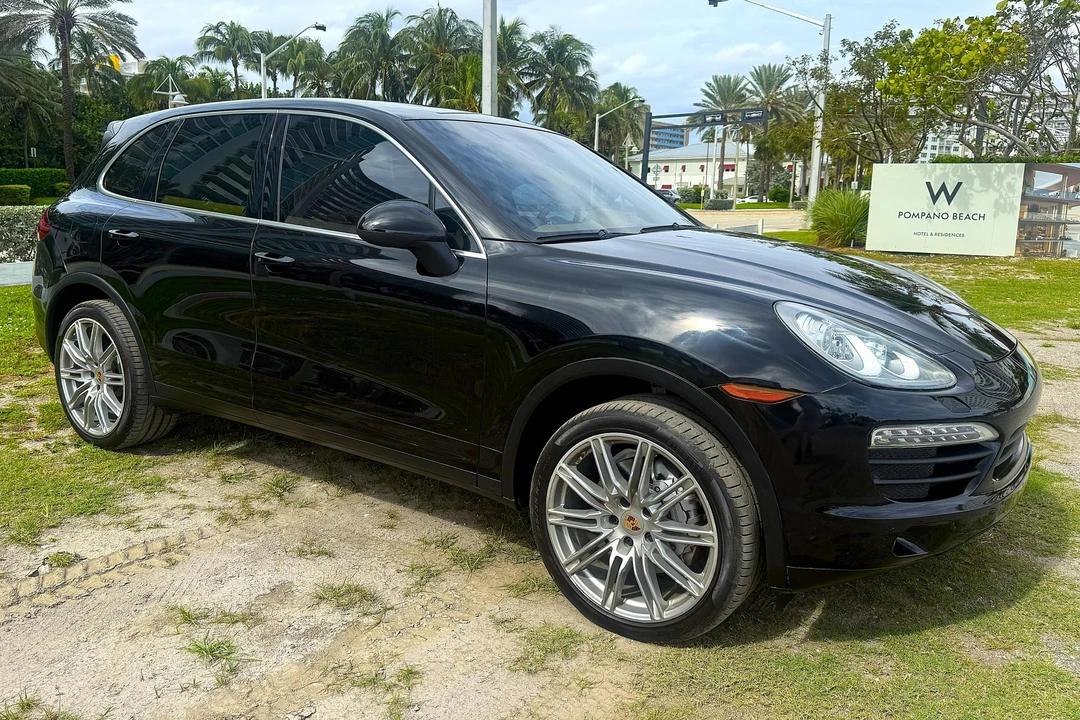 2013 Porsche 958 Cayenne S - Image 15 of 31