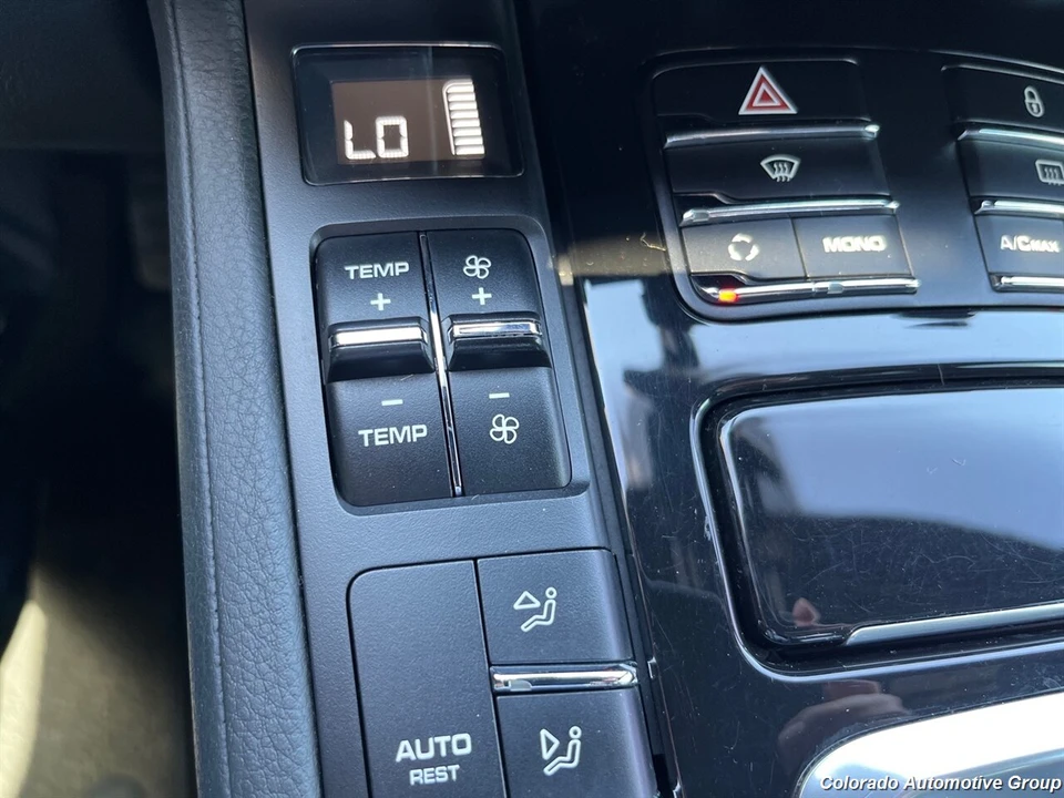 2013 Porsche 958 Cayenne - Image 28 of 31