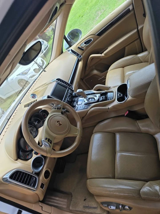 2013 Porsche 958 Cayenne - Image 7 of 8