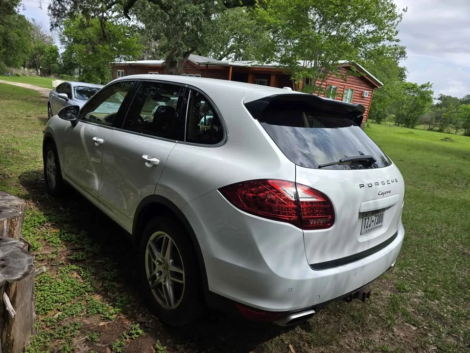 2013 Porsche 958 Cayenne - Image 3 of 8