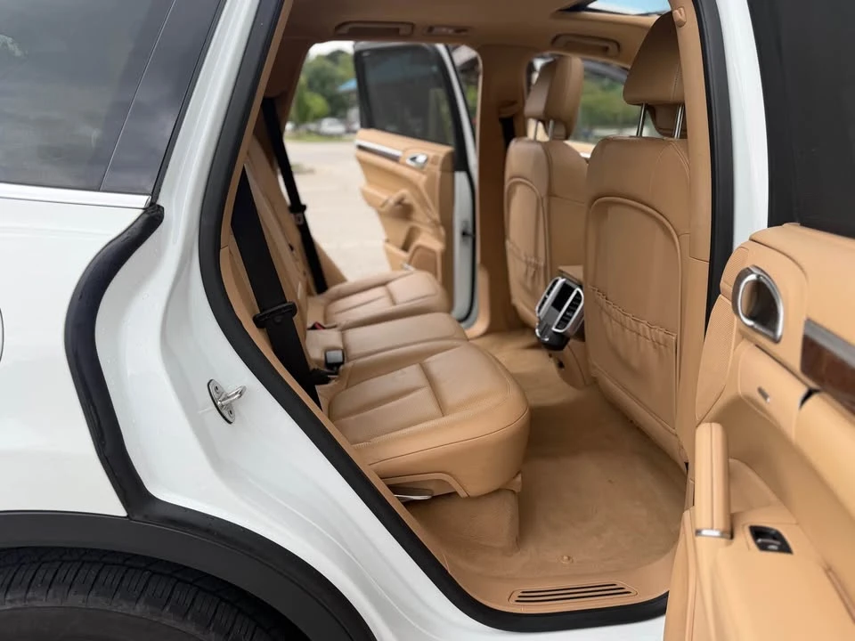 2013 Porsche 958 Cayenne - Image 13 of 20