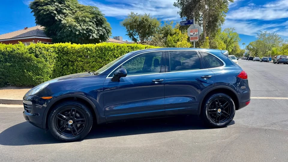 2013 Porsche 958 Cayenne - Image 9 of 14
