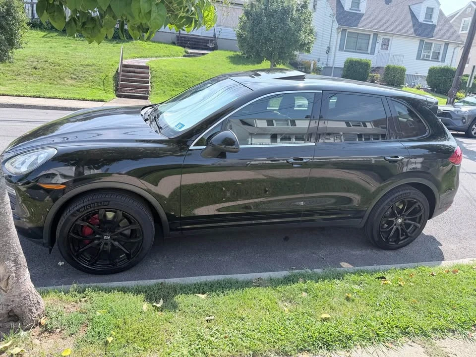 2013 Porsche 958 Cayenne - Image 3 of 6