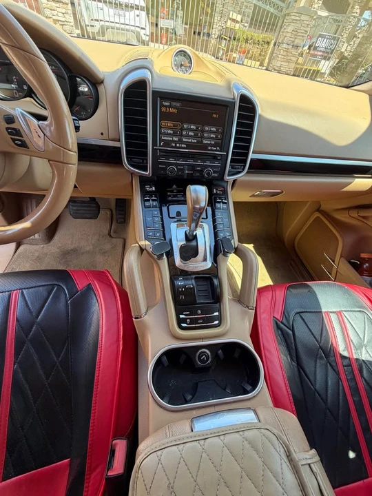 2013 Porsche 958 Cayenne - Image 5 of 9