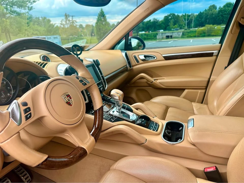 2013 Porsche 958 Cayenne - Image 14 of 18