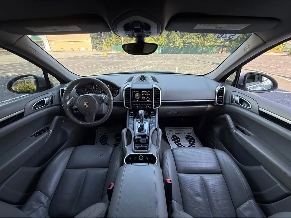 2013 Porsche 958 Cayenne - Image 16 of 20