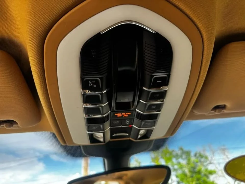 2013 Porsche 958 Cayenne - Image 17 of 20