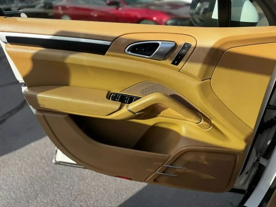 2013 Porsche 958 Cayenne - Image 18 of 20