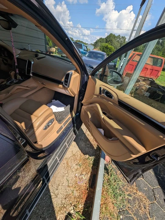 2013 Porsche 958 Cayenne - Image 7 of 16