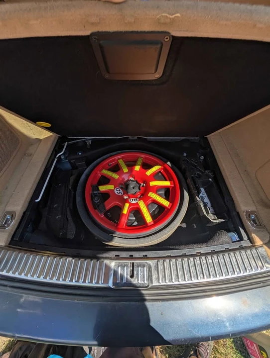 2013 Porsche 958 Cayenne - Image 14 of 16