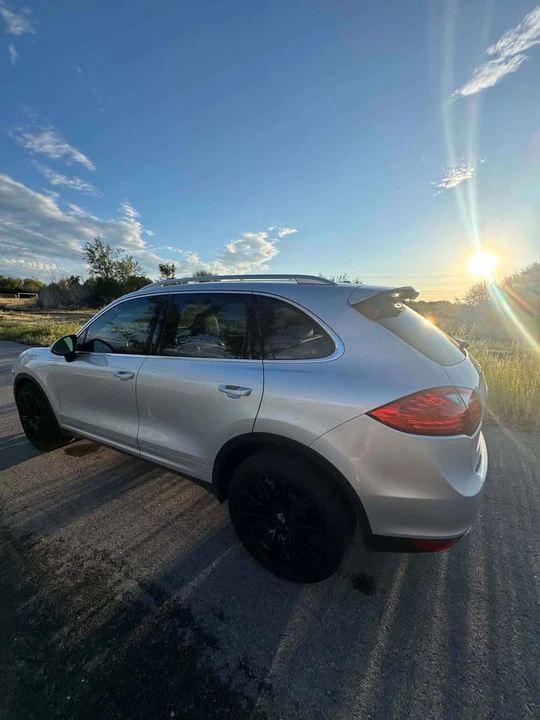 2013 Porsche 958 Cayenne - Image 4 of 15