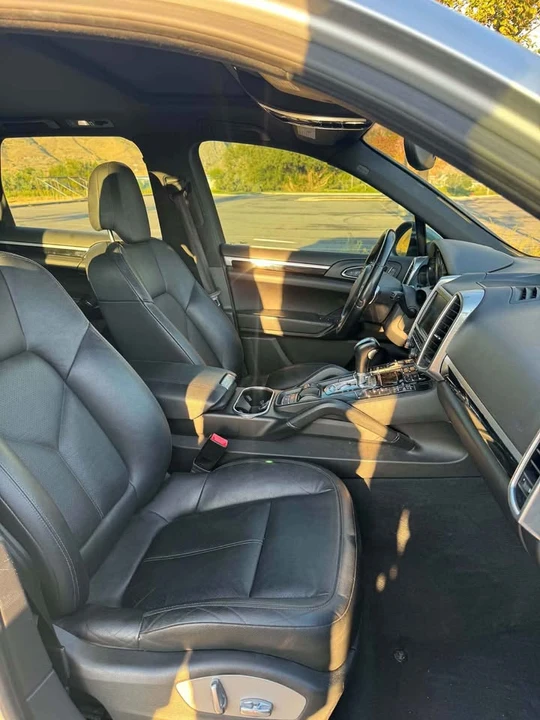 2013 Porsche 958 Cayenne - Image 13 of 15