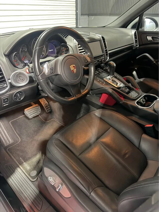 2013 Porsche 958 Cayenne - Image 7 of 12