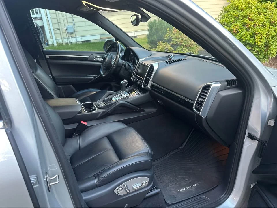 2013 Porsche 958 Cayenne - Image 15 of 20