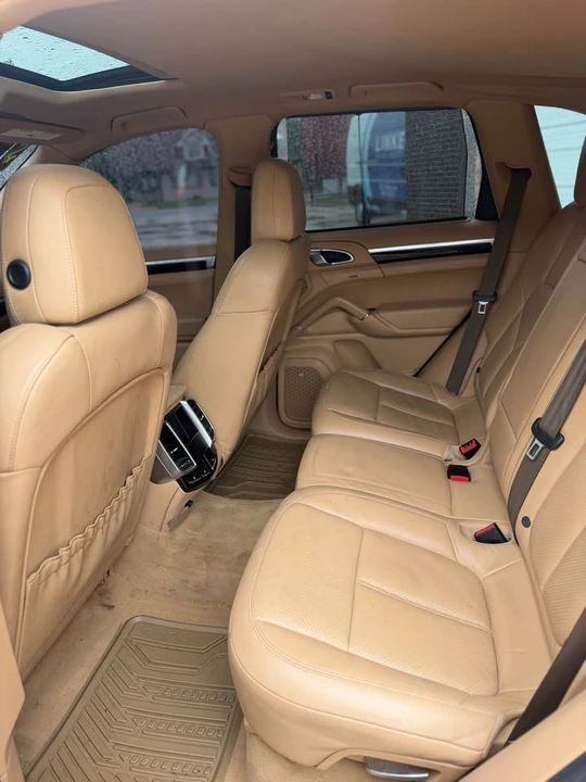 2013 Porsche 958 Cayenne - Image 7 of 8