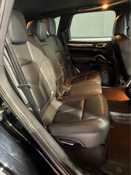 2013 Porsche 958 Cayenne - Image 9 of 12
