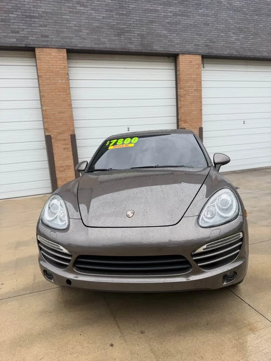 2013 Porsche 958 Cayenne - Image 2 of 8