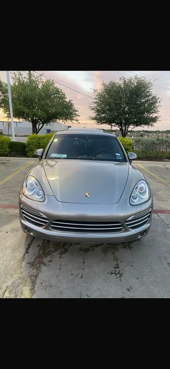 2013 Porsche 958 Cayenne - Image 2 of 16