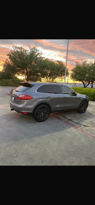 2013 Porsche 958 Cayenne - Image 14 of 16