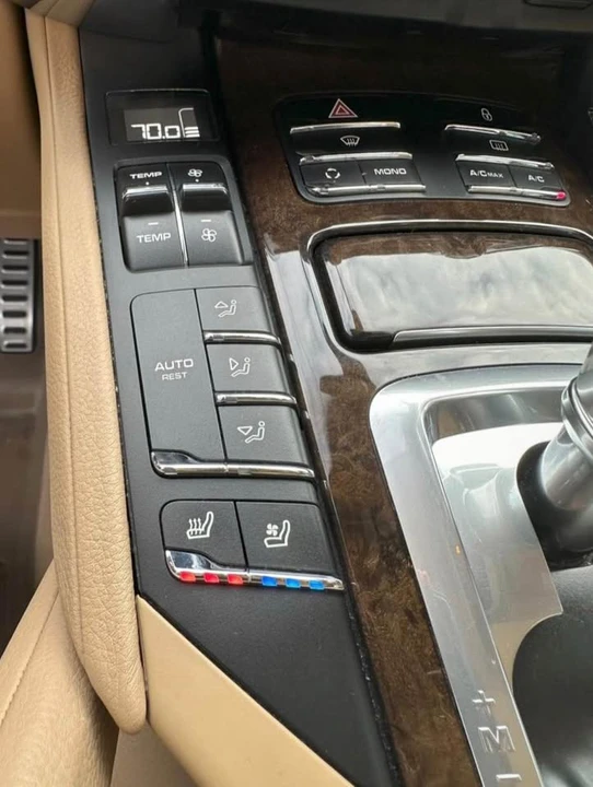 2013 Porsche 958 Cayenne - Image 12 of 18