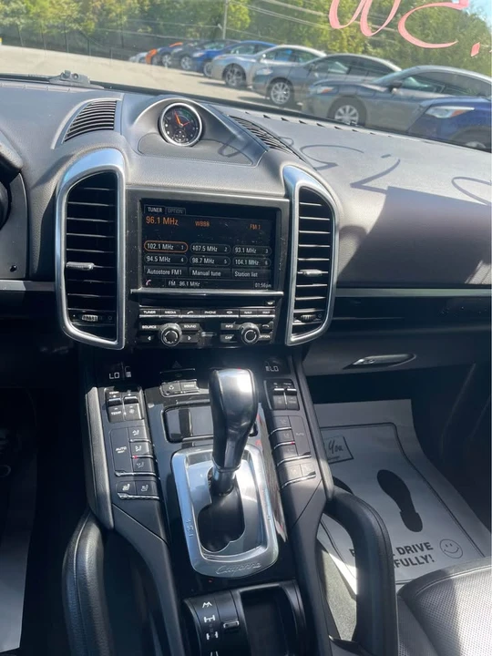 2013 Porsche 958 Cayenne - Image 12 of 15