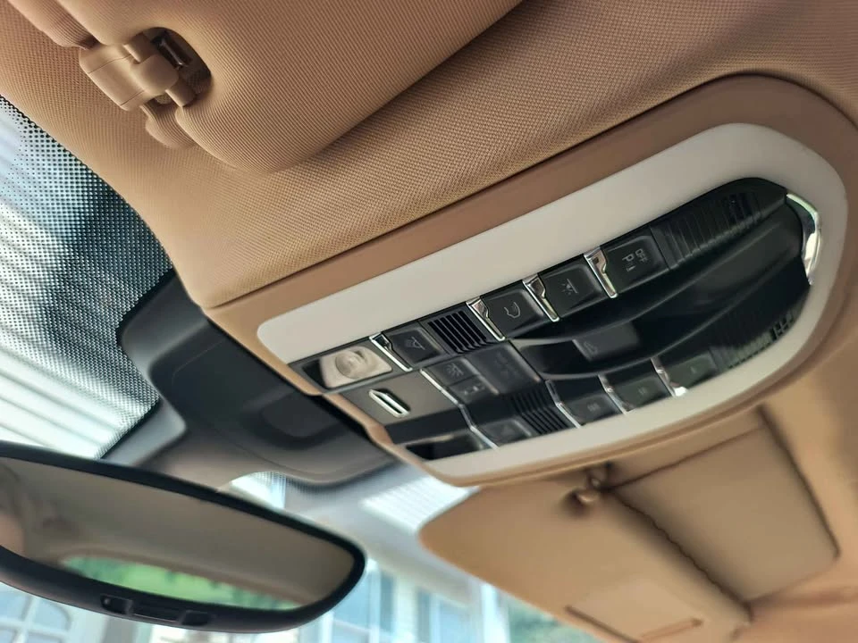 2013 Porsche 958 Cayenne - Image 17 of 20