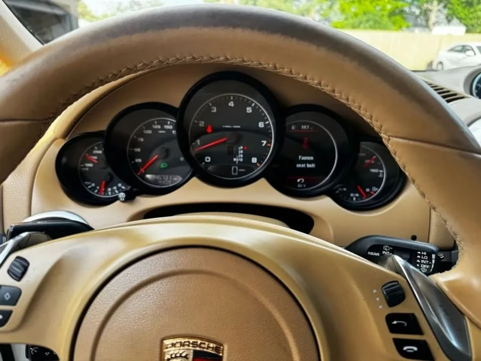 2013 Porsche 958 Cayenne - Image 16 of 20