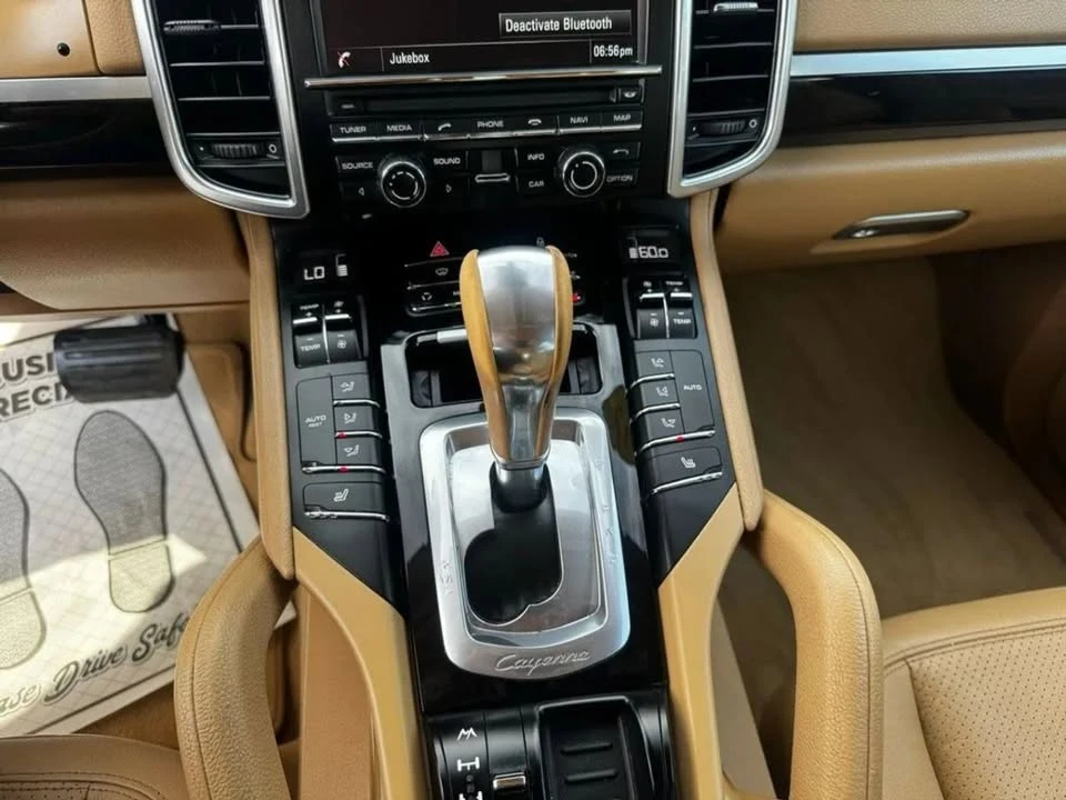 2013 Porsche 958 Cayenne - Image 14 of 20
