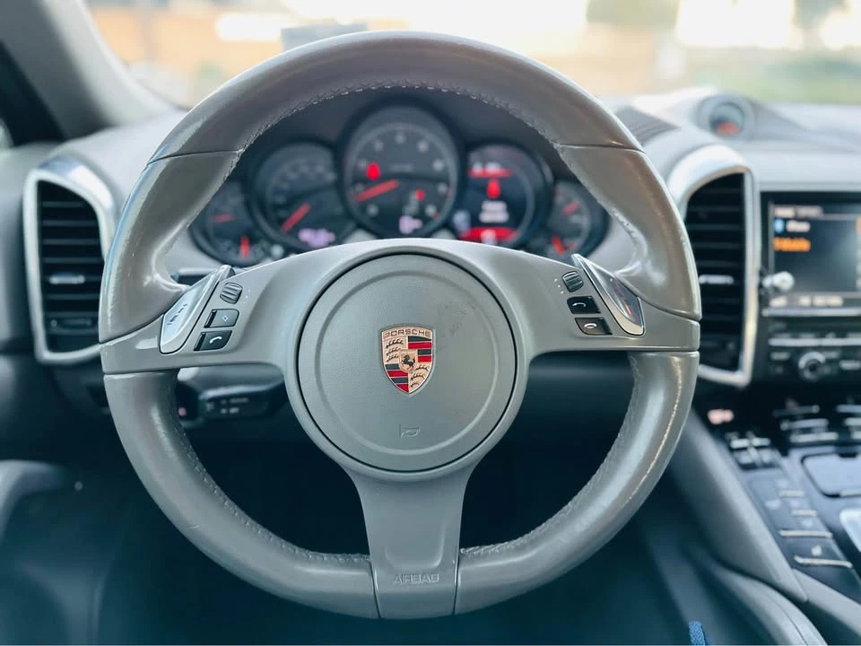 2013 Porsche 958 Cayenne - Image 11 of 20