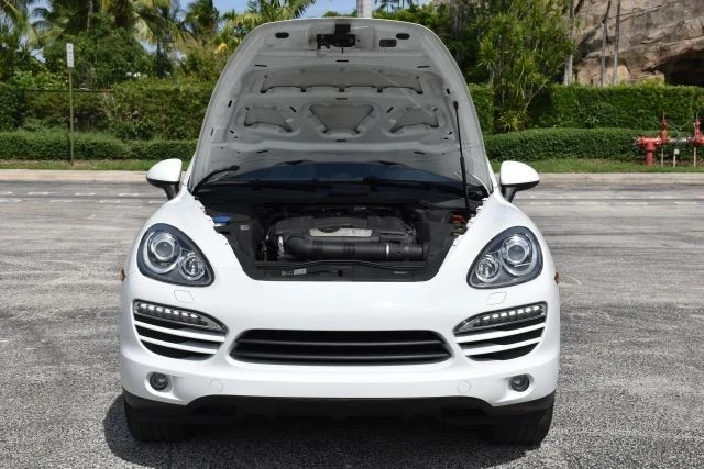 2013 Porsche 958 Cayenne - Image 17 of 17